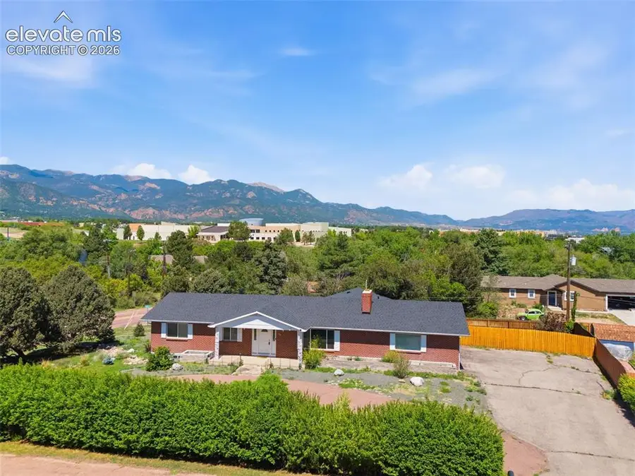 104 Chamberlin Avenue, Colorado Springs, CO 80906 - #2