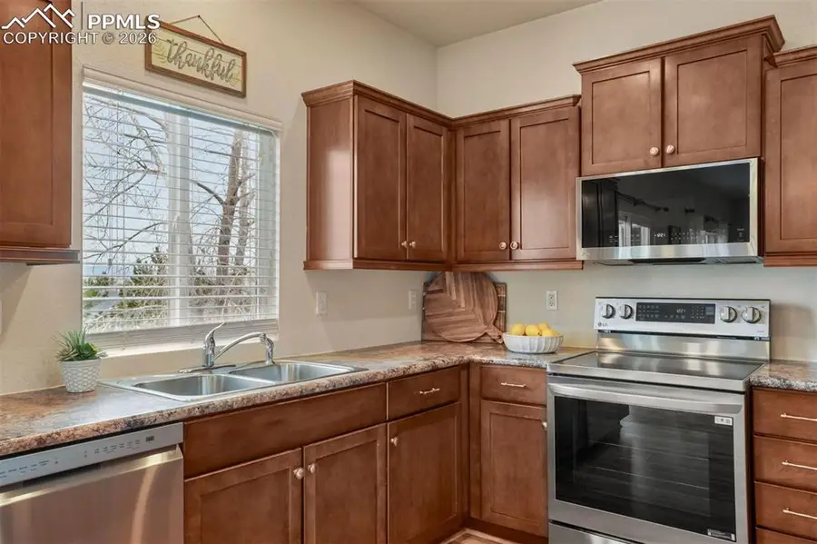 5978 Cumbre Vista Way, Colorado Springs, CO 80924 - #3