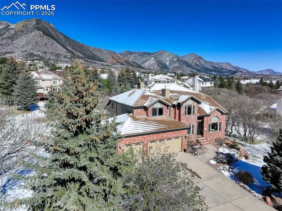 8370 Bluffview Way, Colorado Springs, CO 80919 - #3