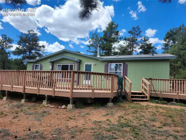 400 Pikes Peak Lane, Florissant, CO 80816