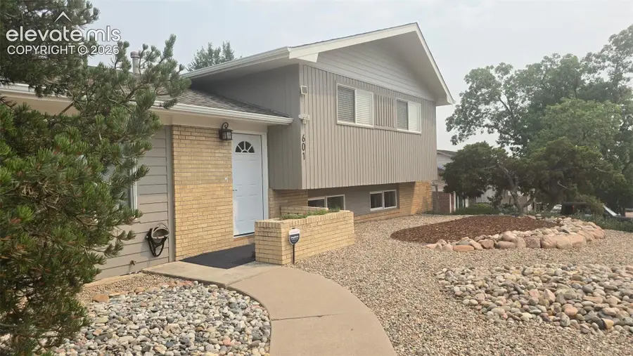 601 Crestridge Avenue, Colorado Springs, CO 80906 - #3