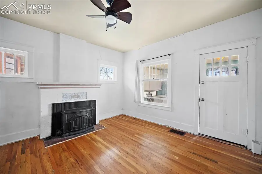 909 E 11th Street, Pueblo, CO 81001 - #3