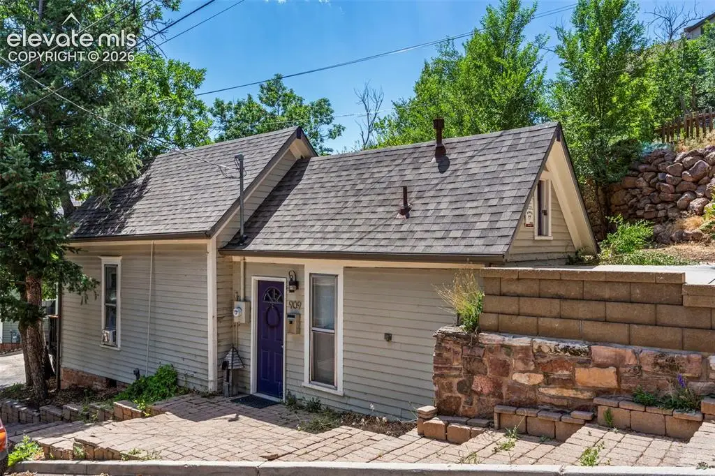 909 Osage Avenue, Manitou Springs, CO 80829 - #1