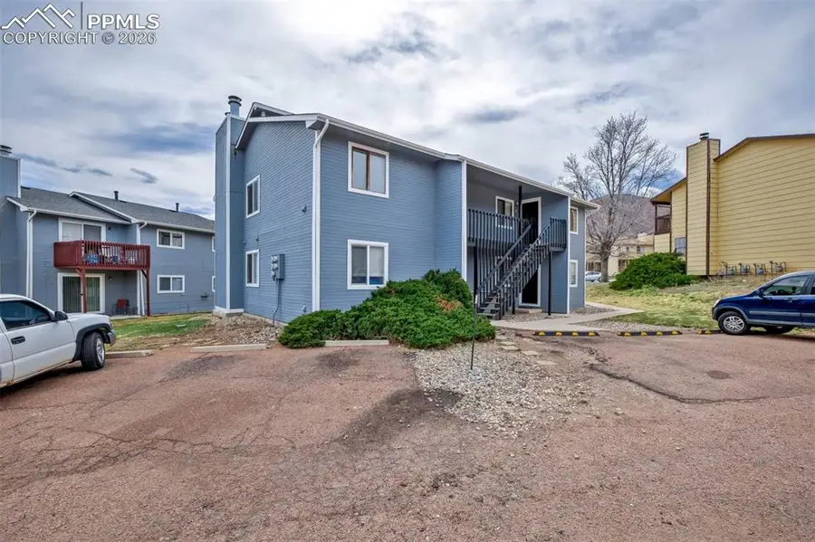 6935 Peyote Way, Colorado Springs, CO 80919 - #2