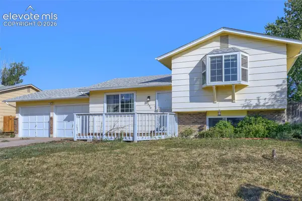 7530 Dove Creek Circle, Colorado Springs, CO 80911