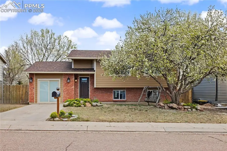 2205 Shawnee Drive, Colorado Springs, CO 80915 - #2