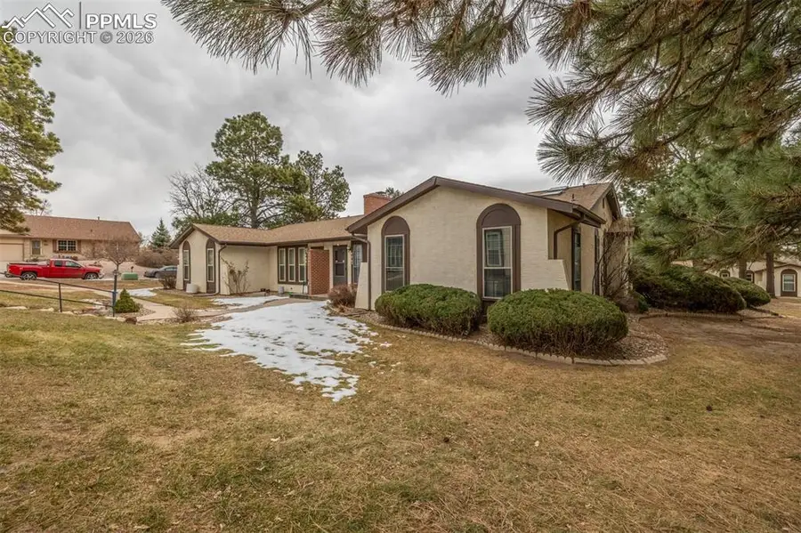 406 Valley Hi Circle #B, Colorado Springs, CO 80910 - #3