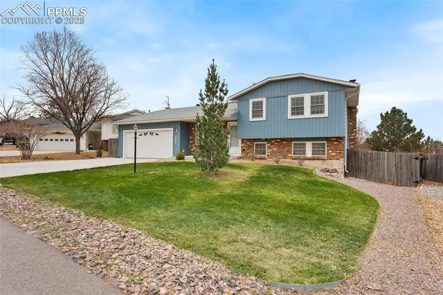 2007 E Flintlock Terrace, Colorado Springs, CO 80920 - Image #2