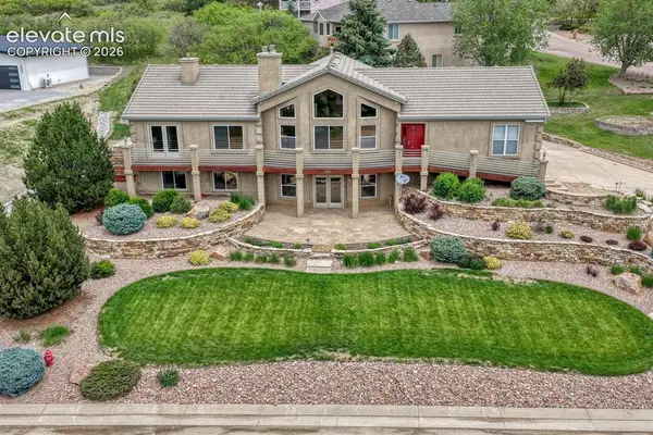290 Lariat Lane, Colorado Springs, CO 80921