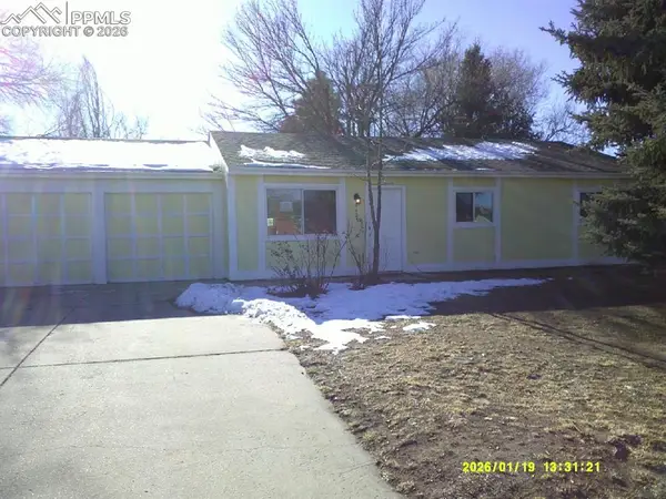 4427 E Eastcrest Circle, Colorado Springs, CO 80916