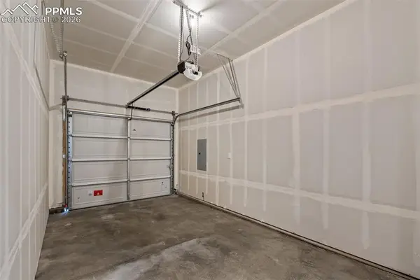 380 S Ashford Drive, Pueblo, CO 81007