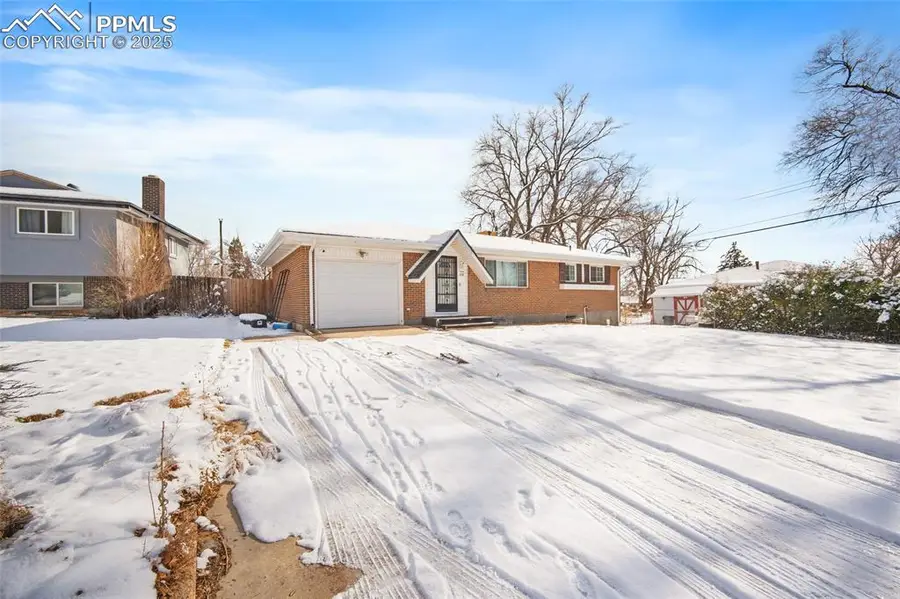 638 Dove Place, Colorado Springs, CO 80906 - Image #2