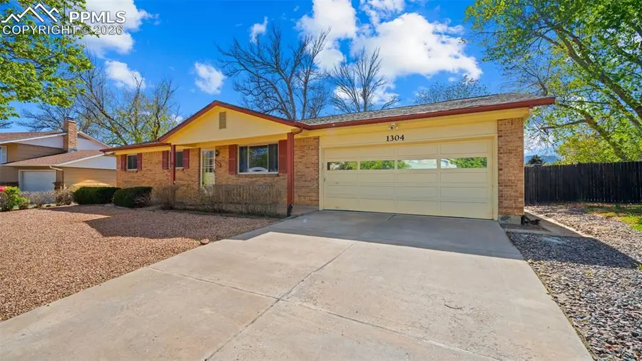 1304 Dereamer Circle, Colorado Springs, CO 80915 - #3