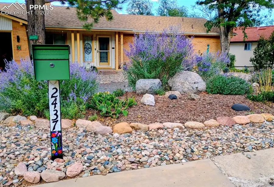 2437 Virgo Drive, Colorado Springs, CO 80906 - Image #2
