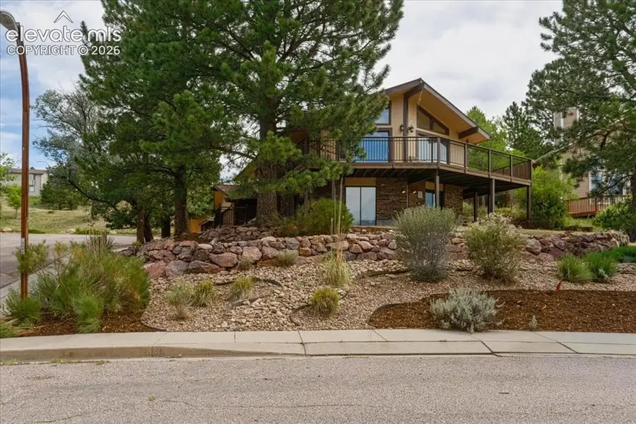 6520 Hawkeye Circle, Colorado Springs, CO 80919 - #2