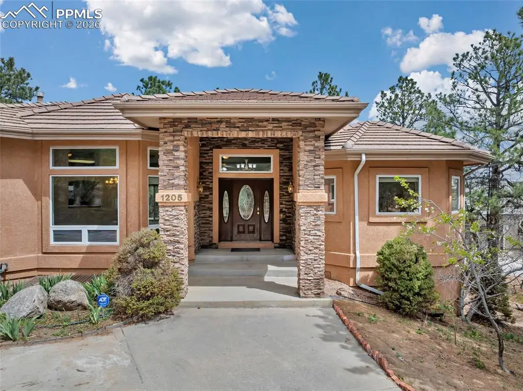 1205 Oakmoor Heights, Colorado Springs, CO 80906 - #1