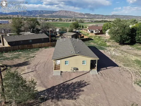 2406 N 9th Street, Canon City, CO 81212
