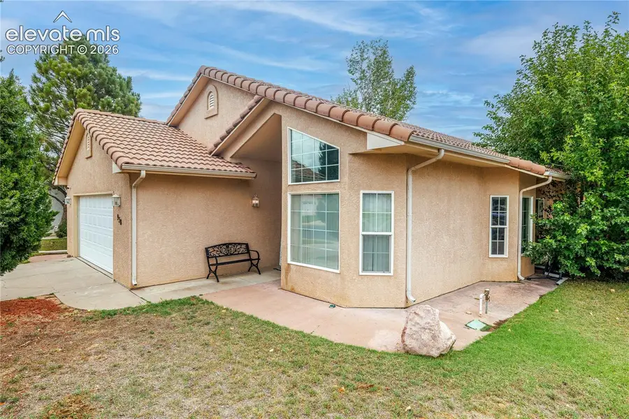938 Cedarcrest Drive, Pueblo, CO 81005 - #3