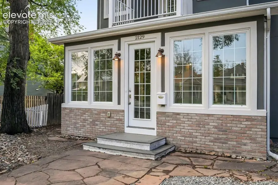 2129 W Pikes Peak Avenue, Colorado Springs, CO 80904 - #3