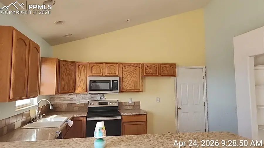 1695 E Buffalo Lane, Pueblo, CO 81007 - #2
