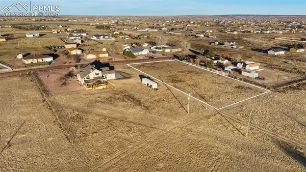 460 E Fredonia Drive, Pueblo, CO 81007