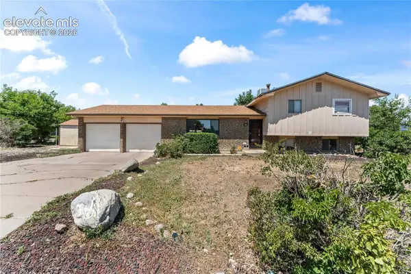 22 Heatherwood Lane, Pueblo, CO 81008