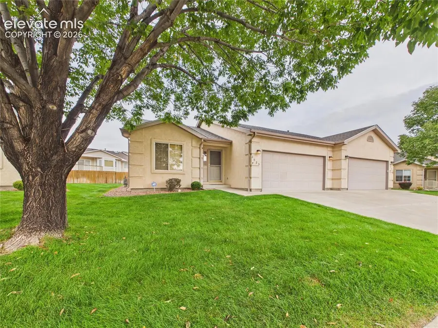 2025 Kingsroyal Boulevard #F, Pueblo, CO 81005 - #3