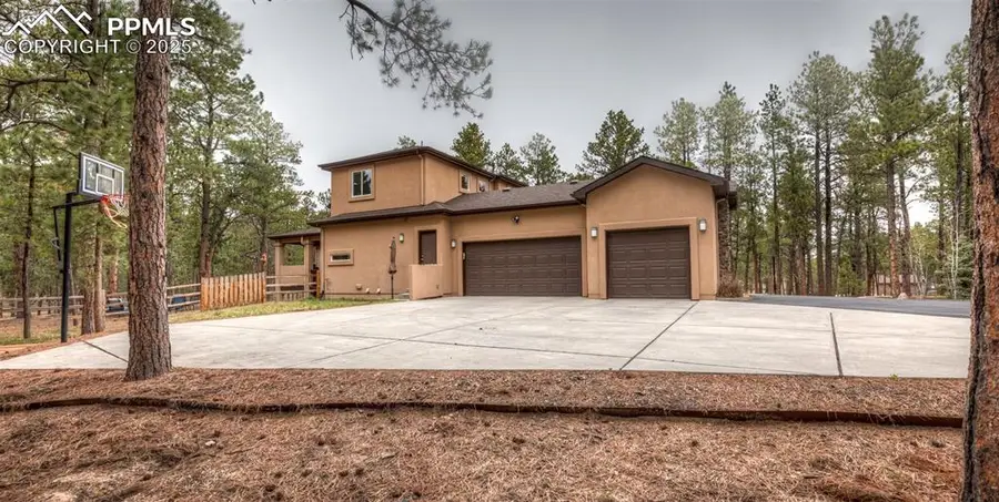 15948 Huckleberry Heights, Colorado Springs, CO 80908 - Image #3
