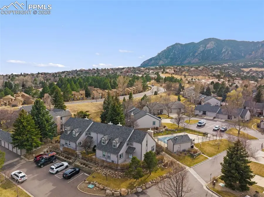282 Cobblestone Drive, Colorado Springs, CO 80906 - #3