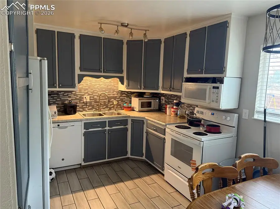 1555 Willshire Drive, Colorado Springs, CO 80906 - #2