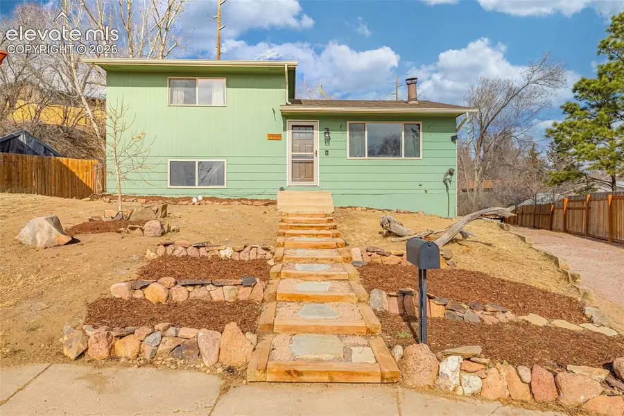 2552 Launcelot Court, Colorado Springs, CO 80904 - #2