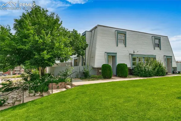 3043 E Fountain Boulevard, Colorado Springs, CO 80910