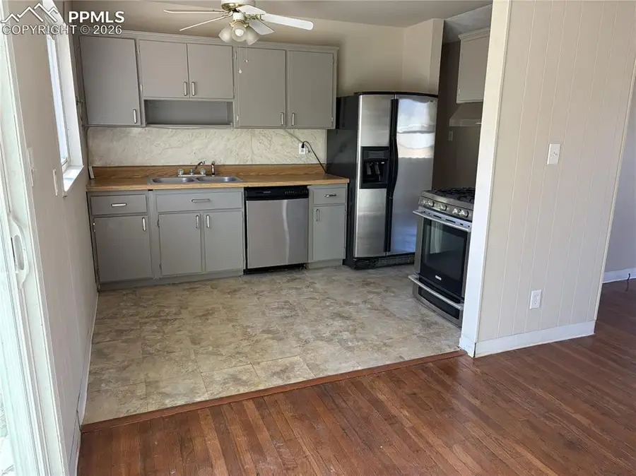 1109 Evergreen Drive, Colorado Springs, CO 80911 - #3