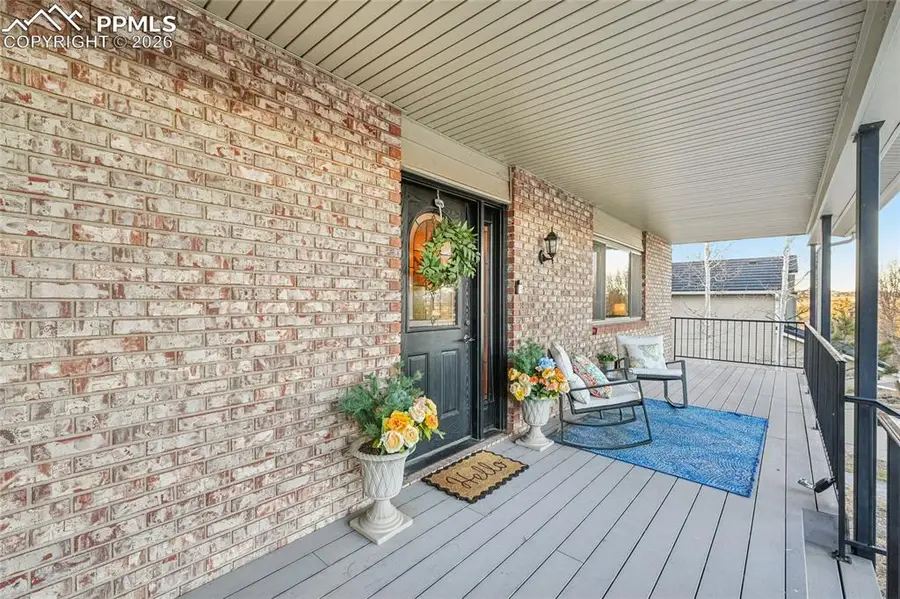 5368 W Cliff Point Circle, Colorado Springs, CO 80919 - Image #3