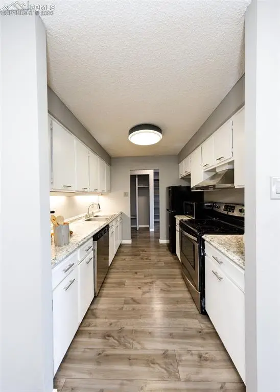 411 Lakewood Circle #B913, Colorado Springs, CO 80910 - #3