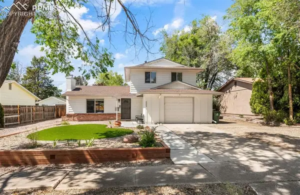 3002 Greenwood Circle, Colorado Springs, CO 80910