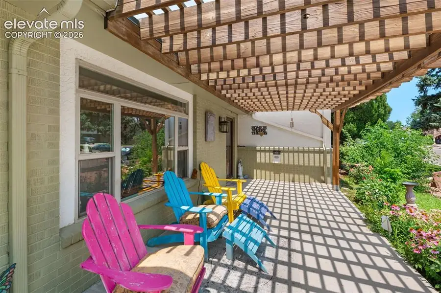 2935 Country Club Drive, Pueblo, CO 81008 - #2