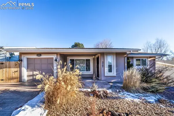 3707 Sheffield Lane, Colorado Springs, CO 80907