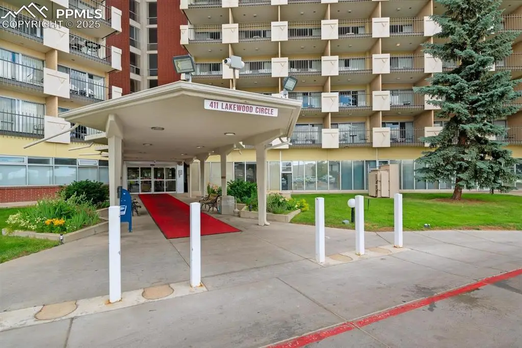 411 Lakewood Circle #C902, Colorado Springs, CO 80910 - Image #1