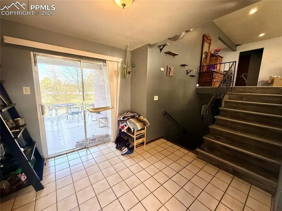 110 Encino Drive, Pueblo, CO 81005 - #2