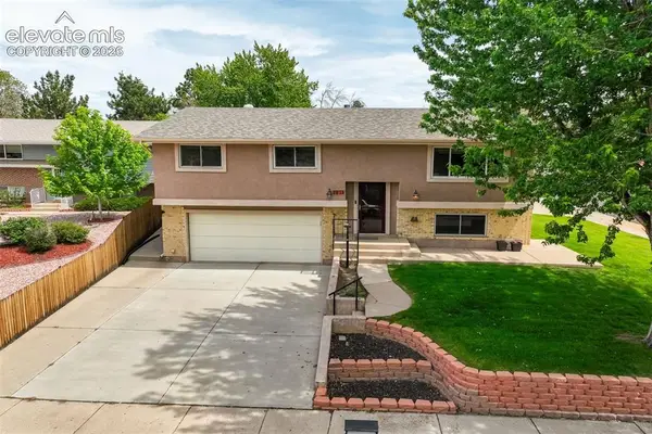 2814 Ridgeglen Place, Colorado Springs, CO 80918