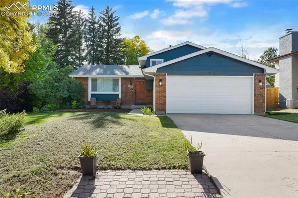 4906 S Hackamore Drive, Colorado Springs, CO 80918