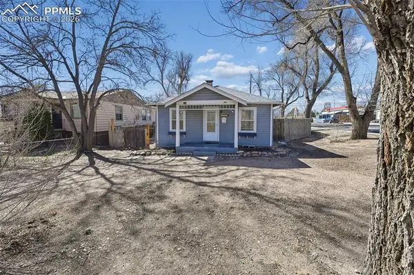 630 Bonfoy Avenue, Colorado Springs, CO 80909