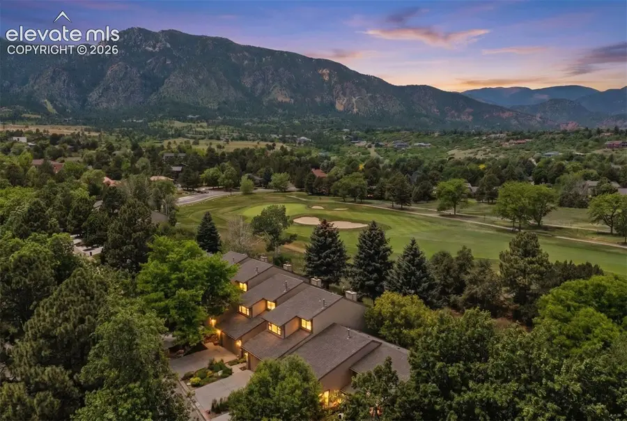 28 Woodbridge Drive, Colorado Springs, CO 80906 - #2
