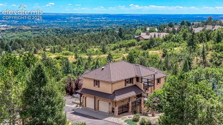 585 Vista Grande Drive, Colorado Springs, CO 80906 - #2