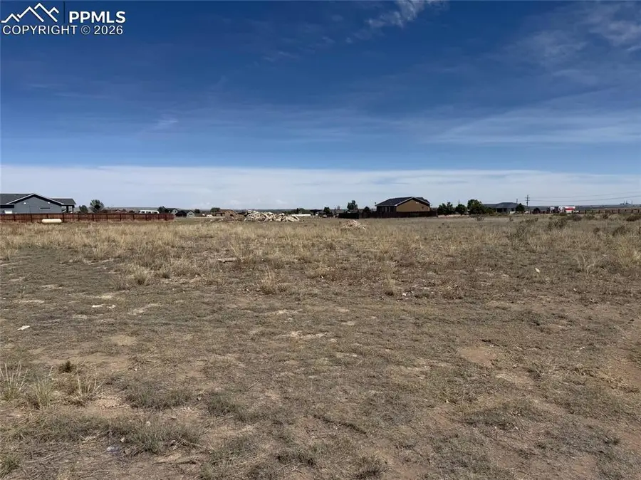 583 E Woodleaf Drive, Pueblo, CO 81007 - #3