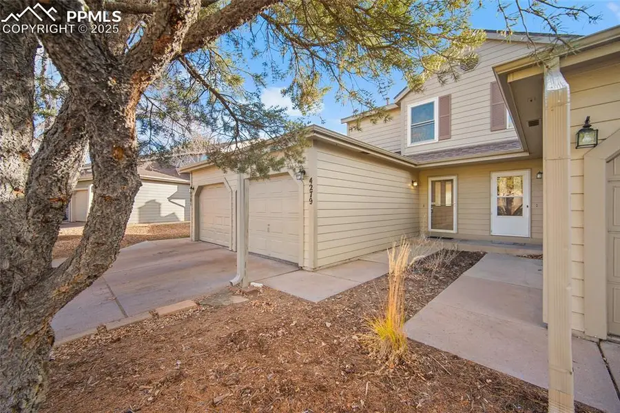 4279 Hunting Meadows Circle #5, Colorado Springs, CO 80916 - Image #3
