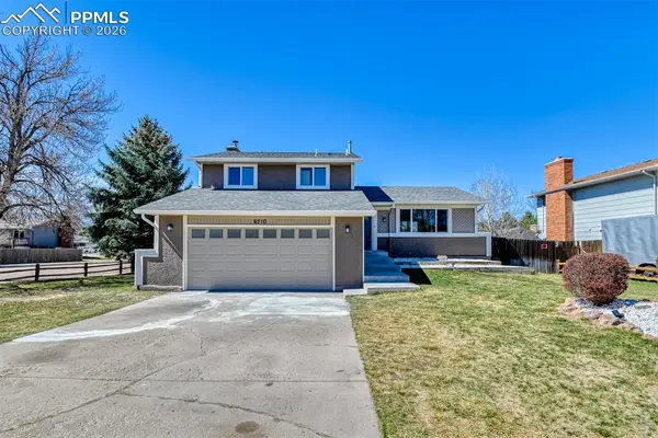 6710 Snowbird Drive, Colorado Springs, CO 80918