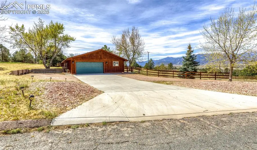 865 Eagle Rock Road, Colorado Springs, CO 80918 - #3