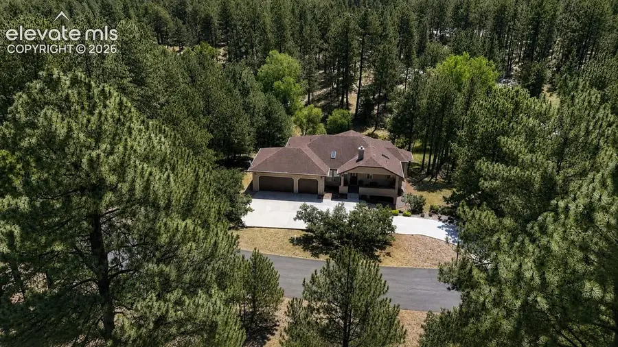7524 Engineers Court, Larkspur, CO 80118 - #2